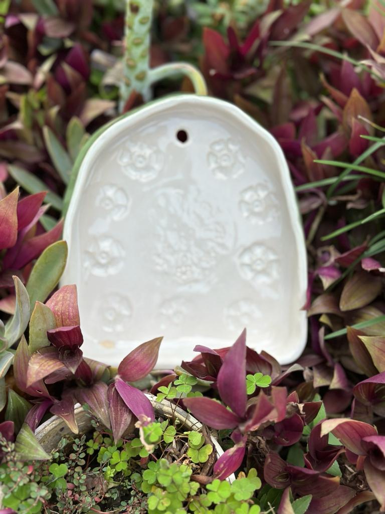 Small wall hanging white