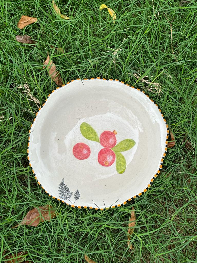 Round salad bowls