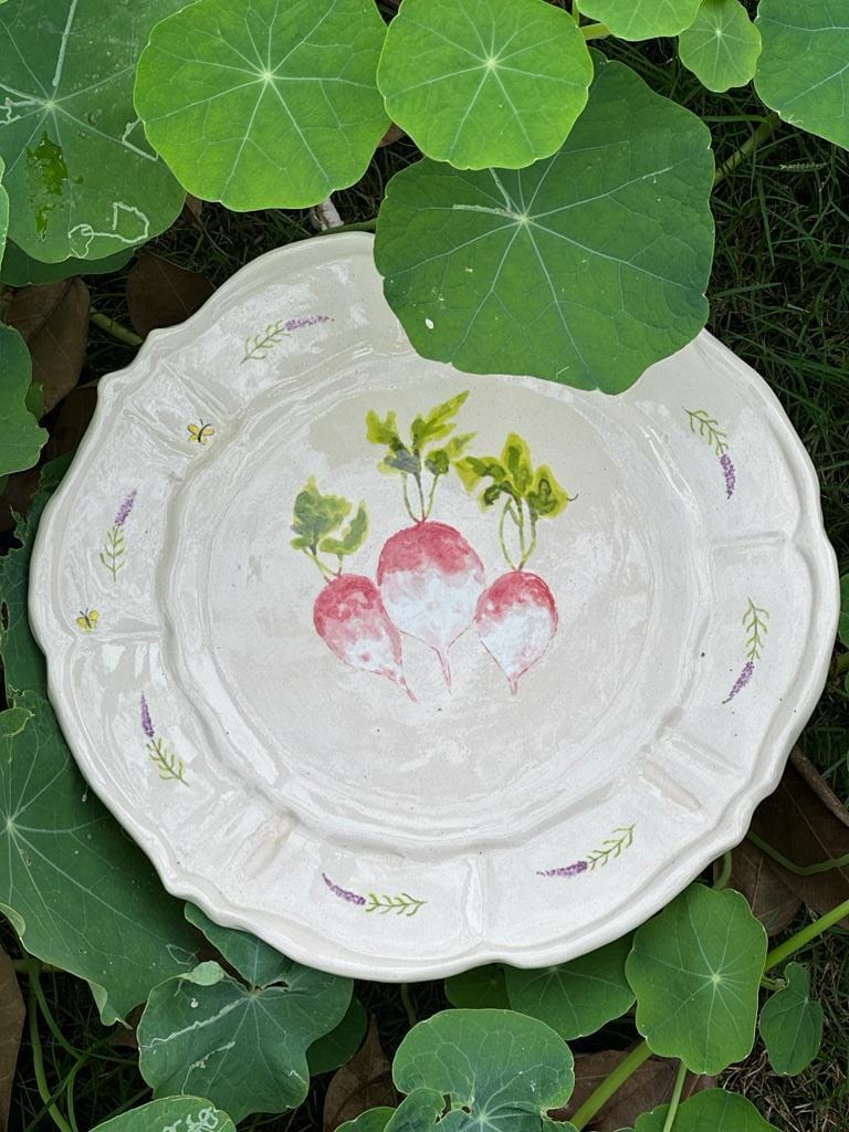 Round salad plates