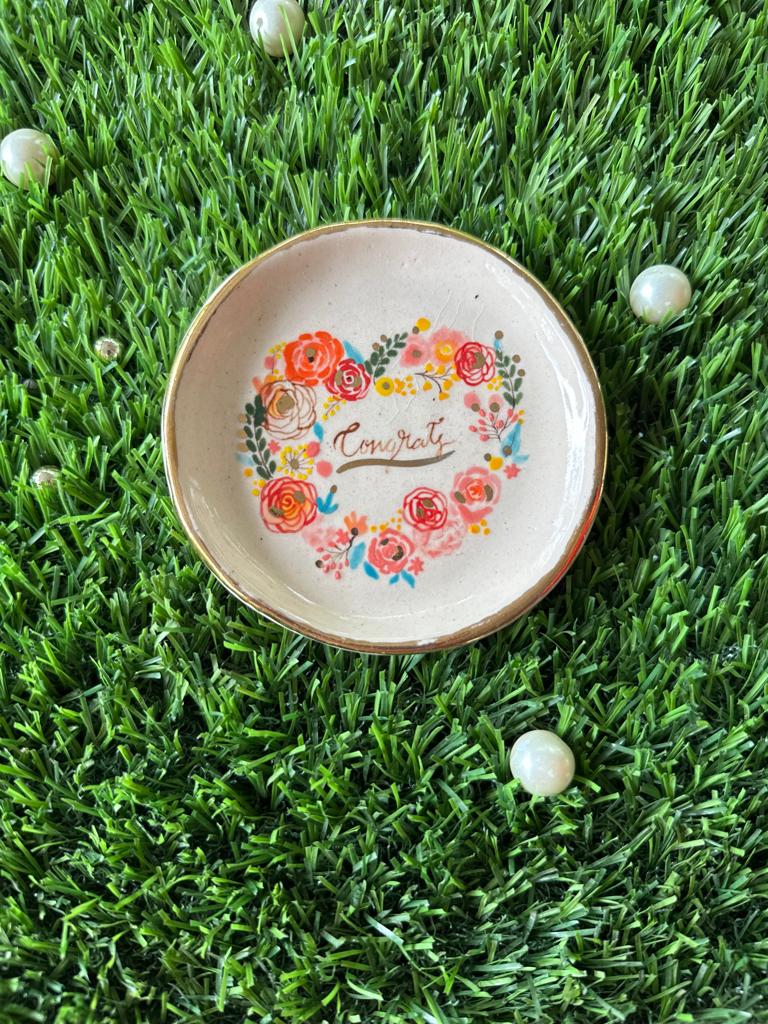 Small plates with golden edges