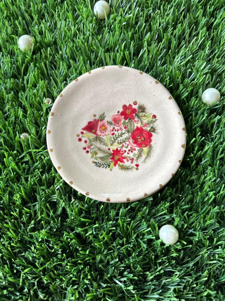 Small plates with golden edges