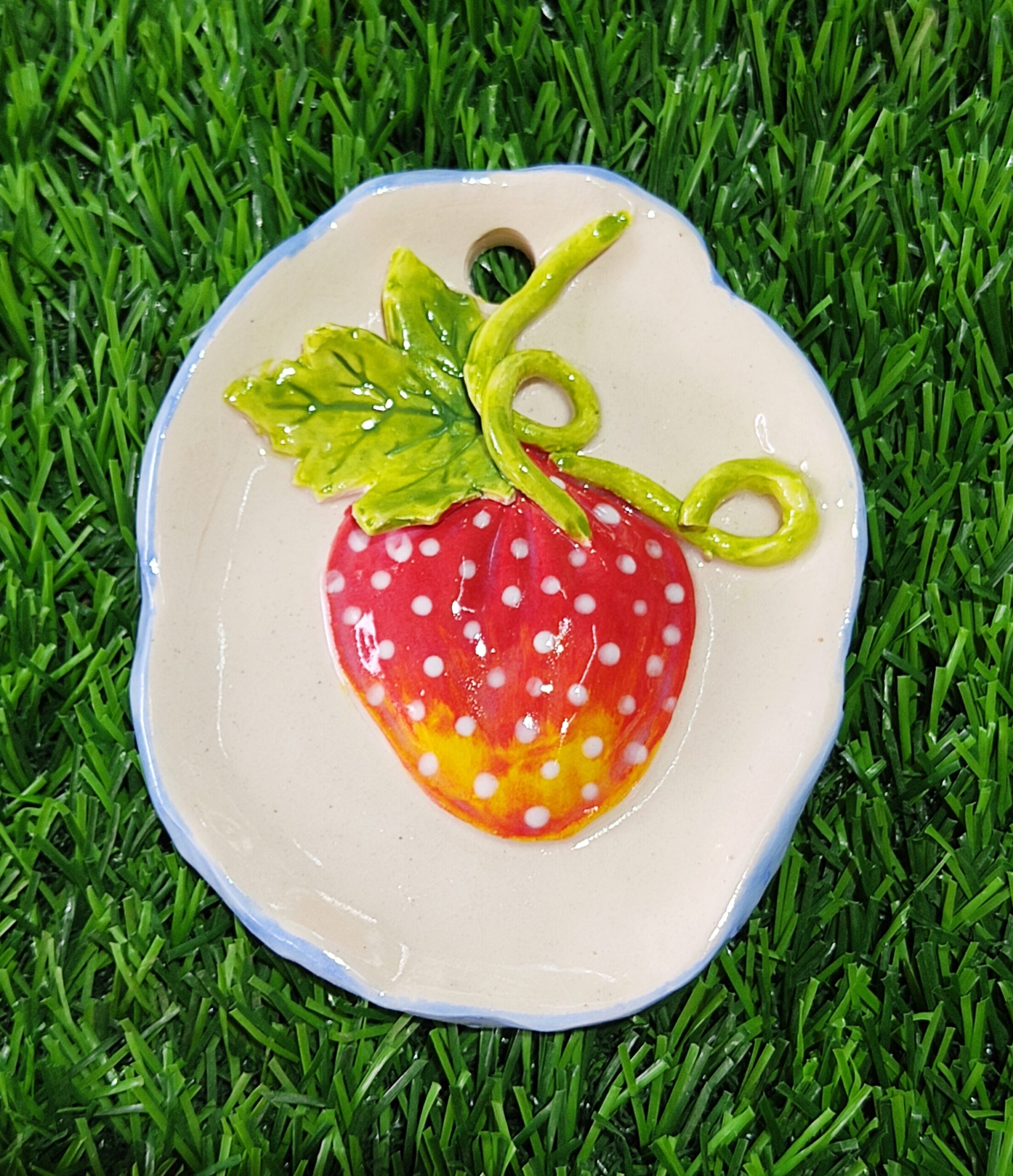 Strawberry wall hanging(small)