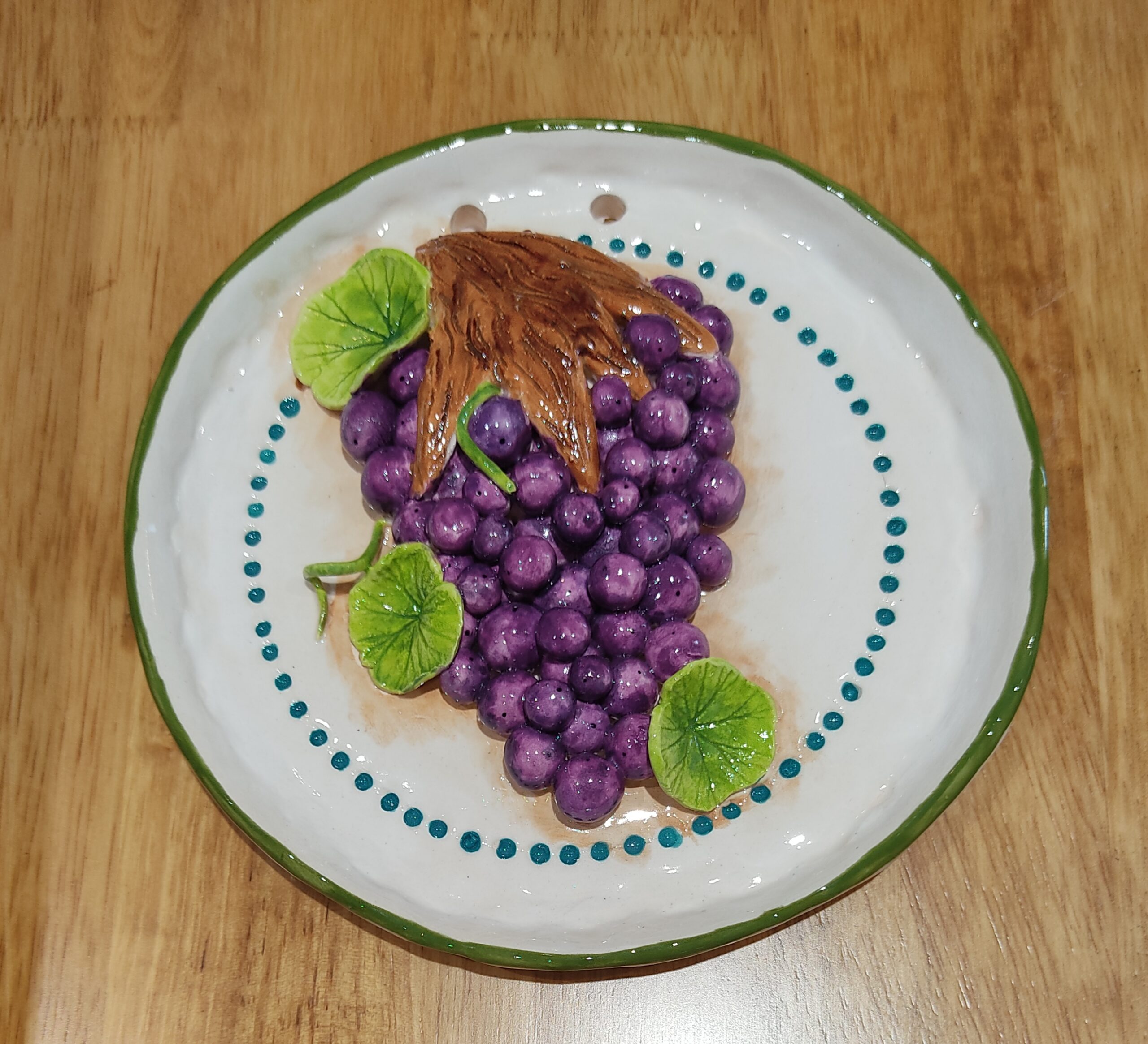 3D grapes wall hanging