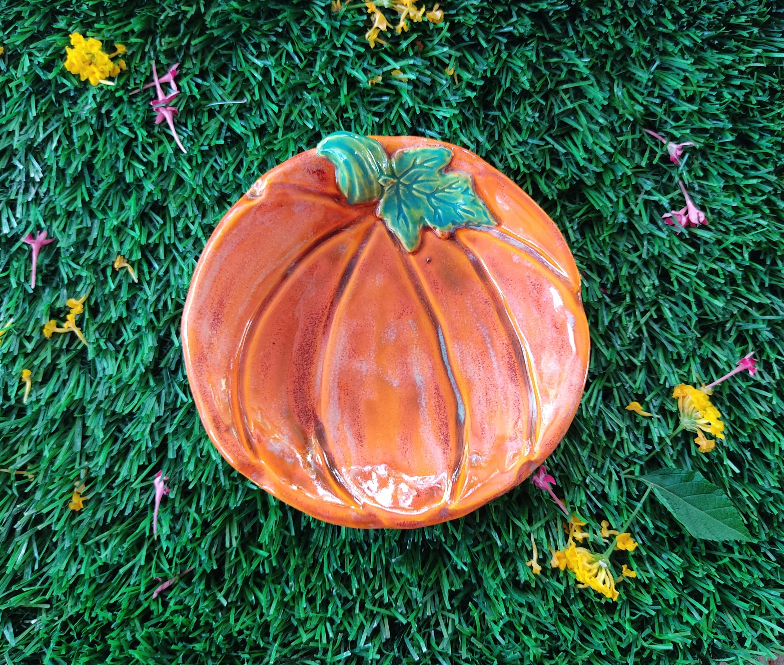Small pumpkin platter