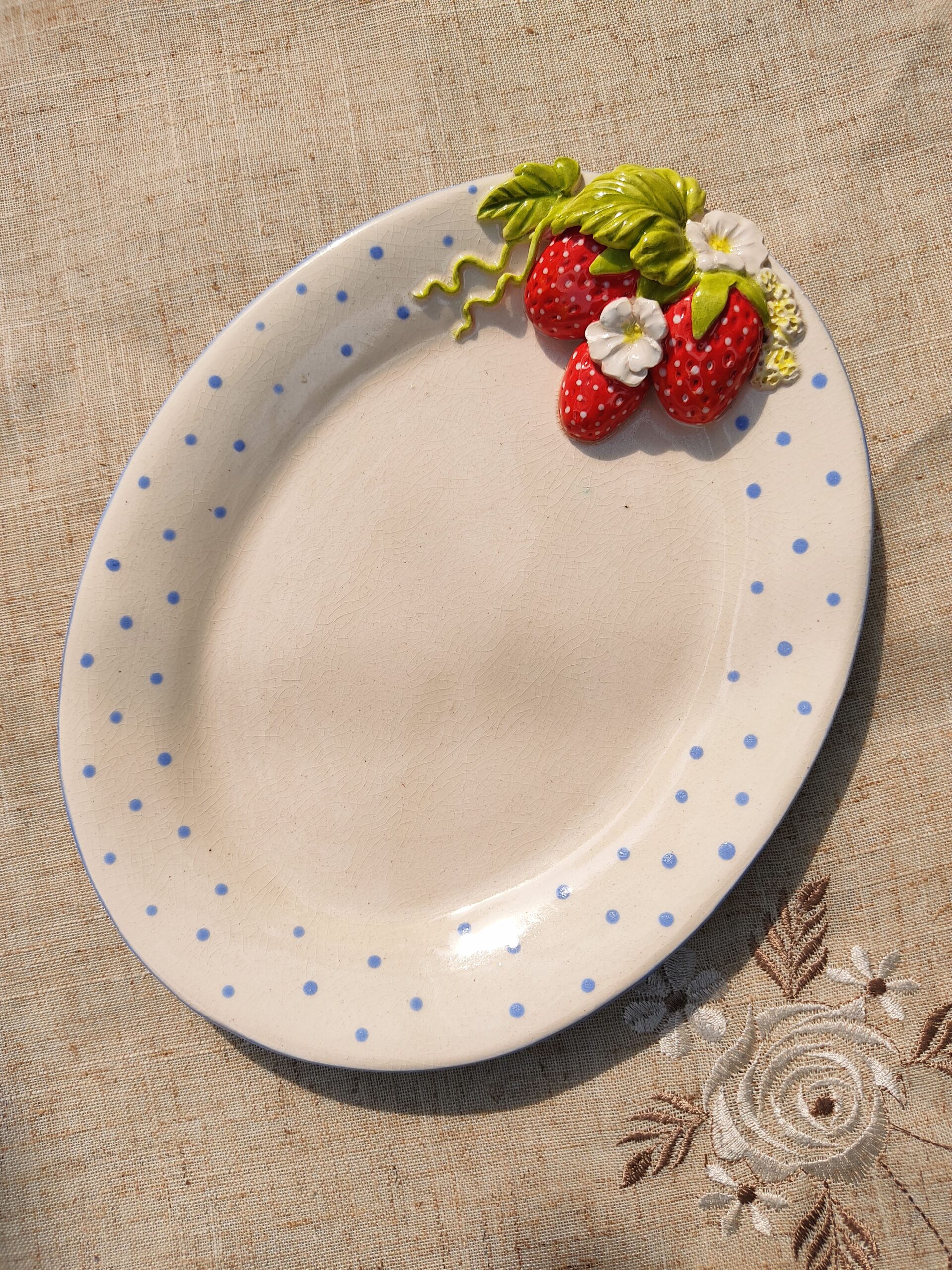 Strawberry oval platter