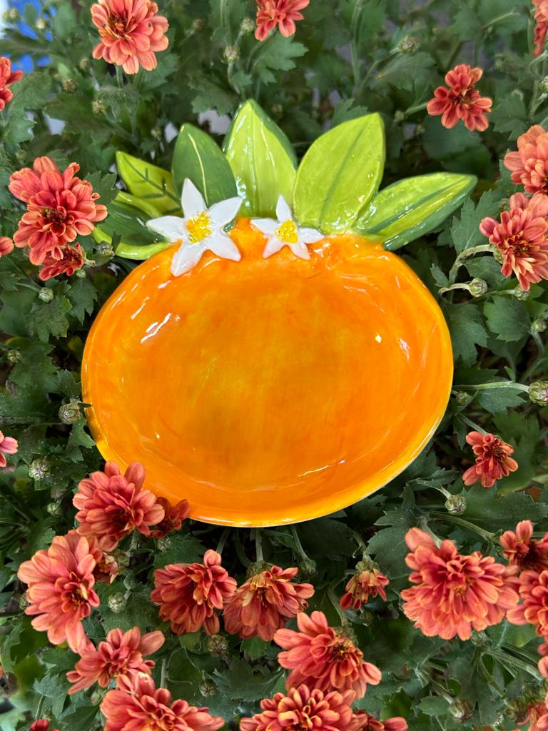 Small orange with leaves