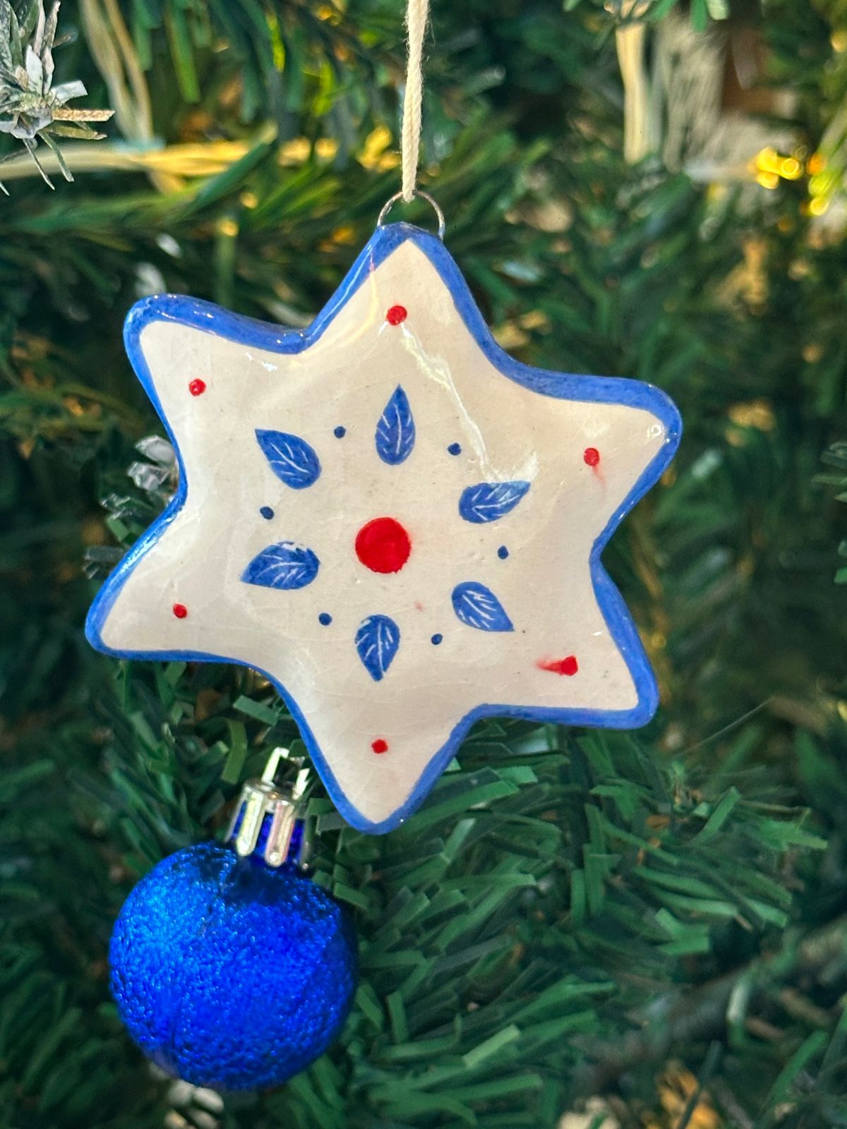 Start hanging (Christmas)