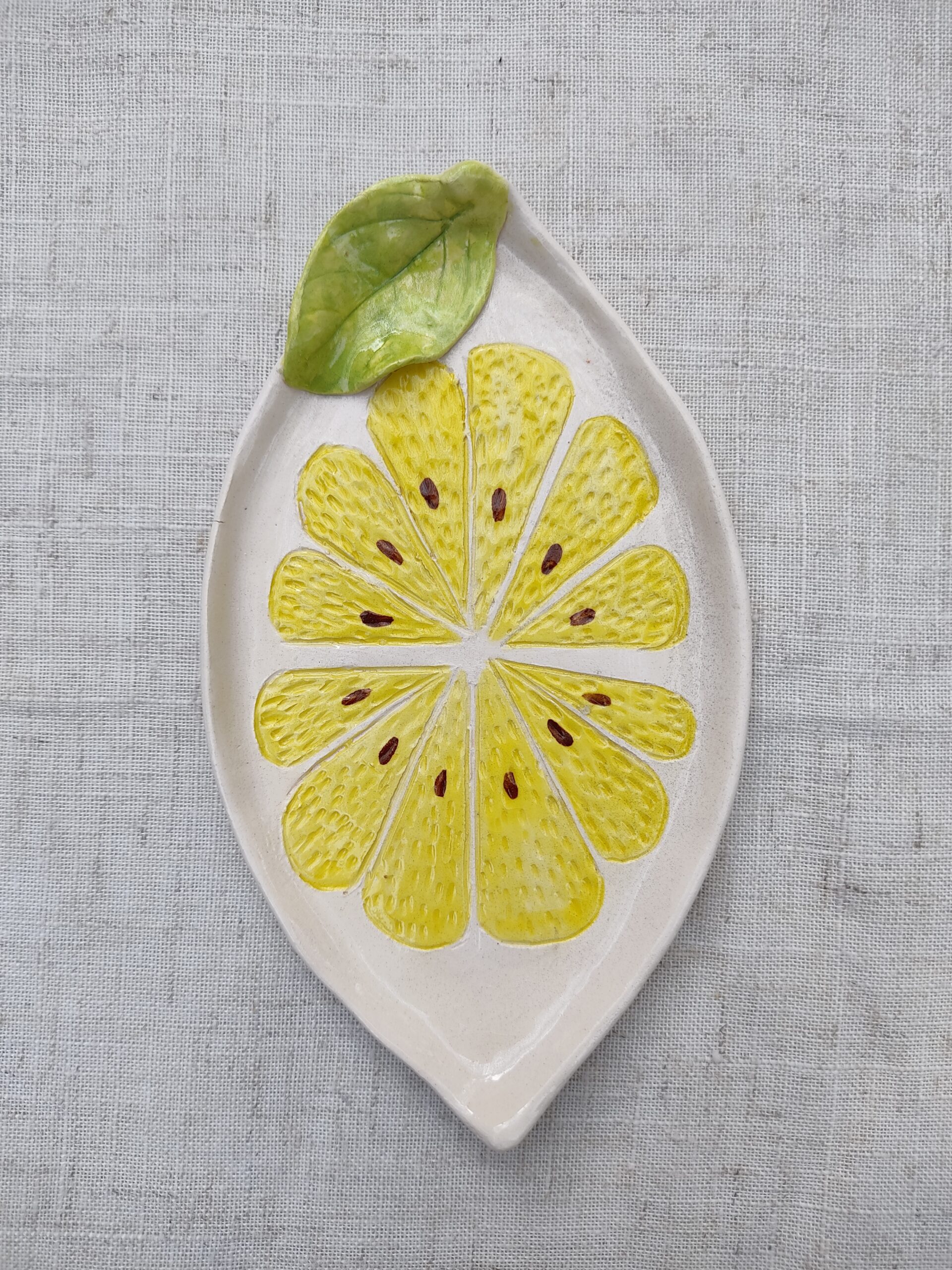 Small lemon plate