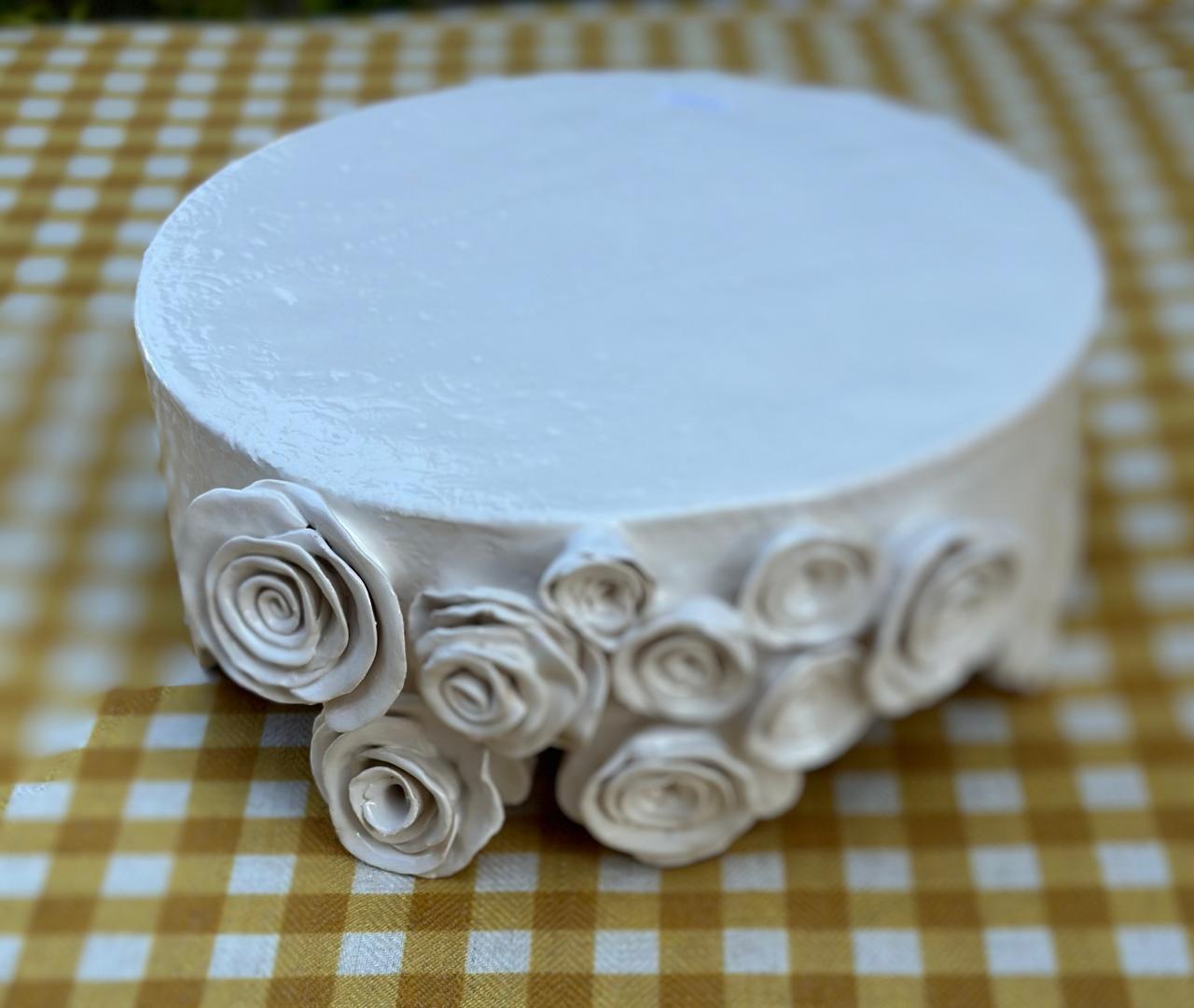 Big cake stand (rose3d)