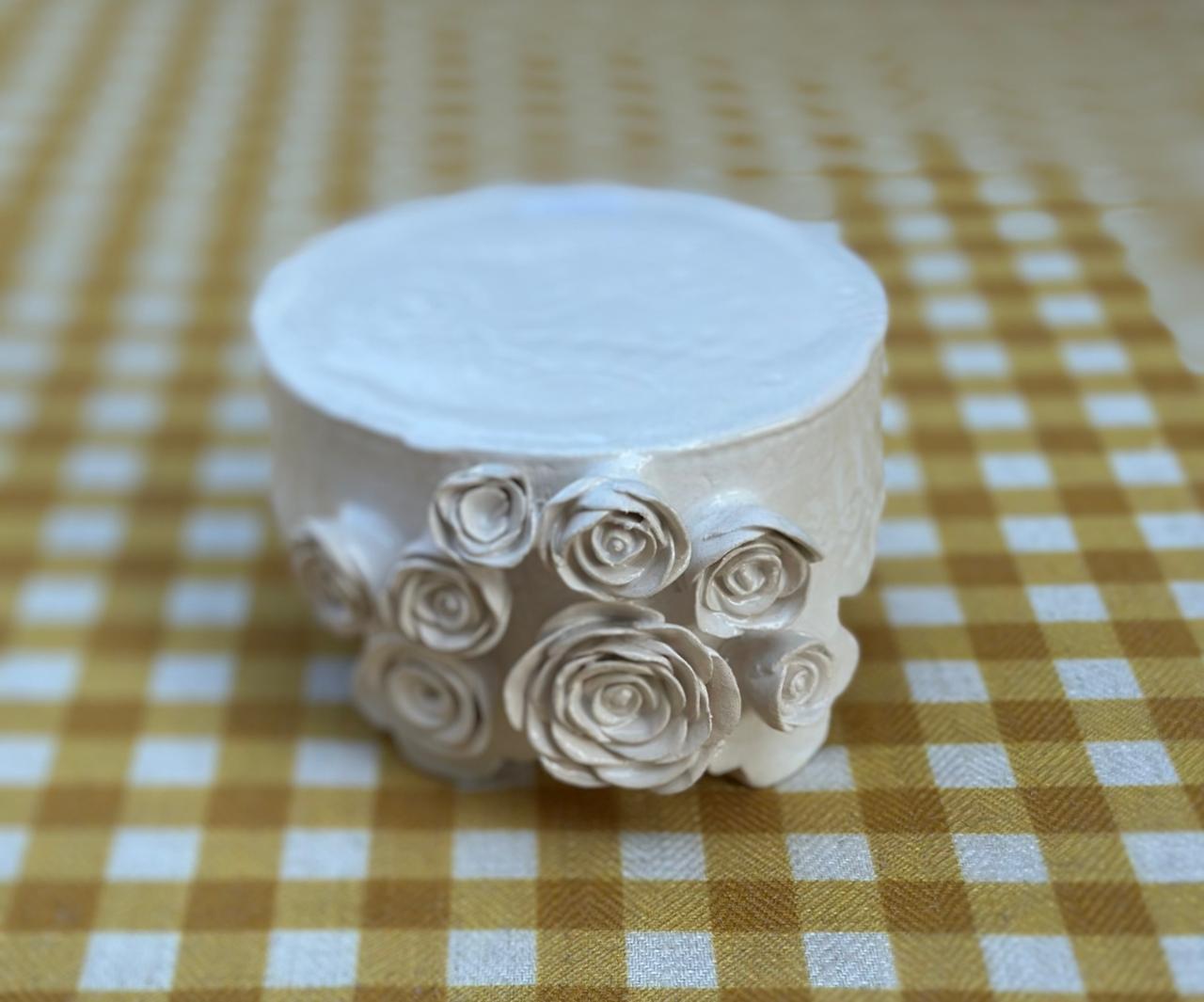 Cake stand rose 3d ( tiny )