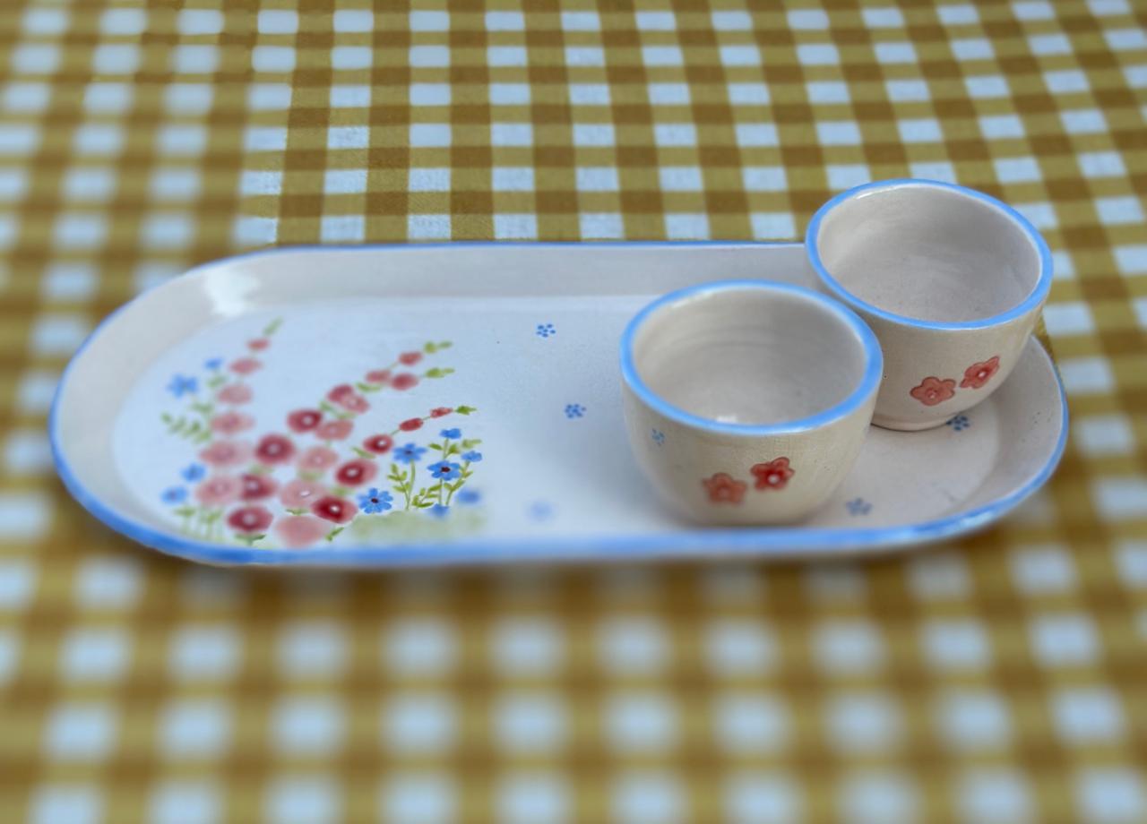 Platter with 2 dips