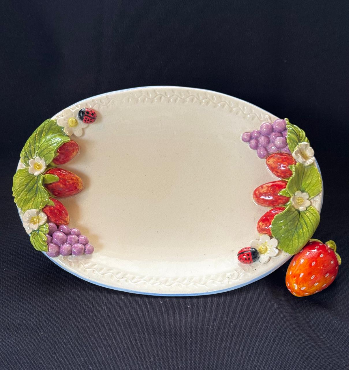 Strawberries and grapes 🍓🍇oval plate