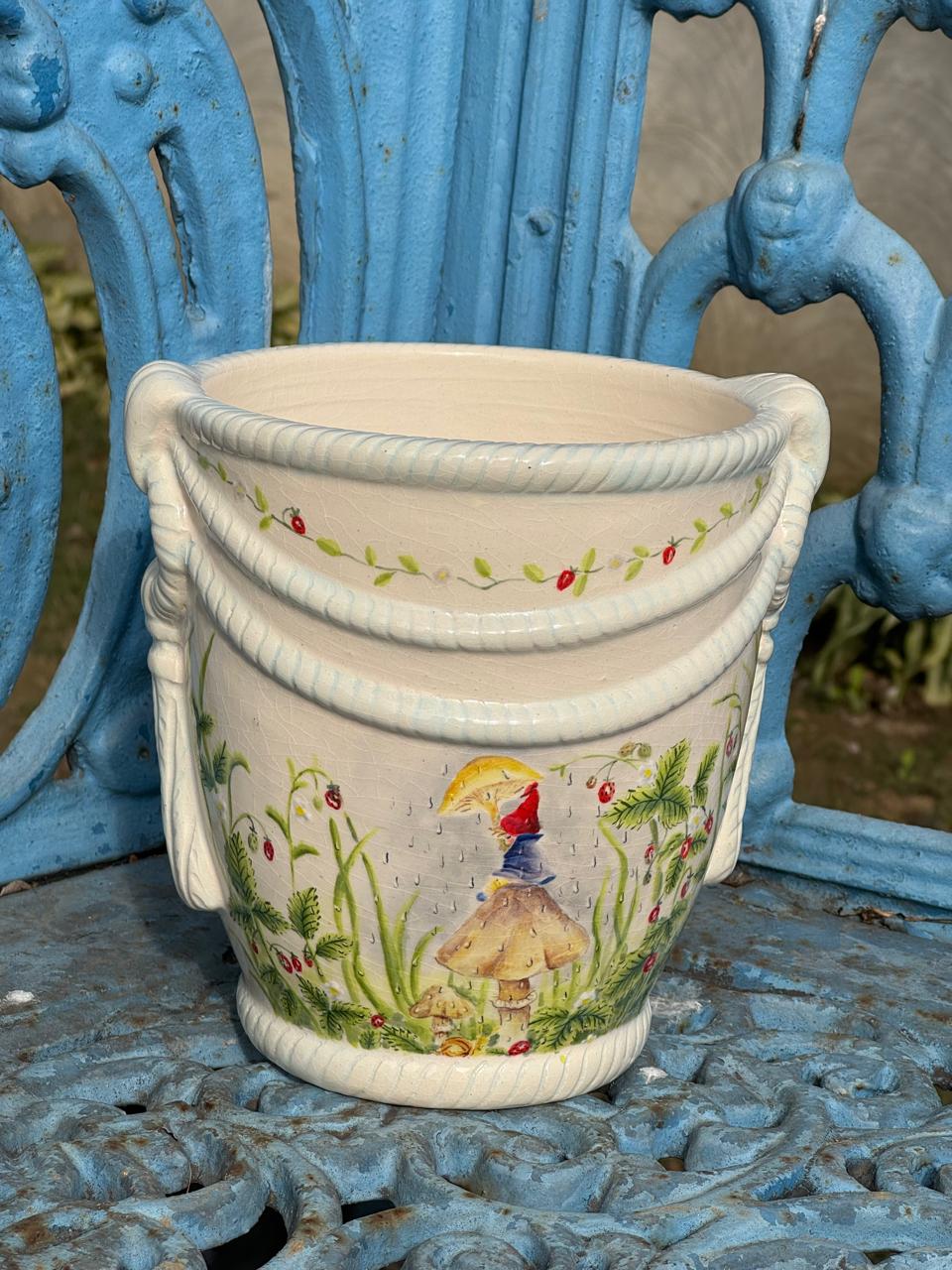 Beautiful scenery vase