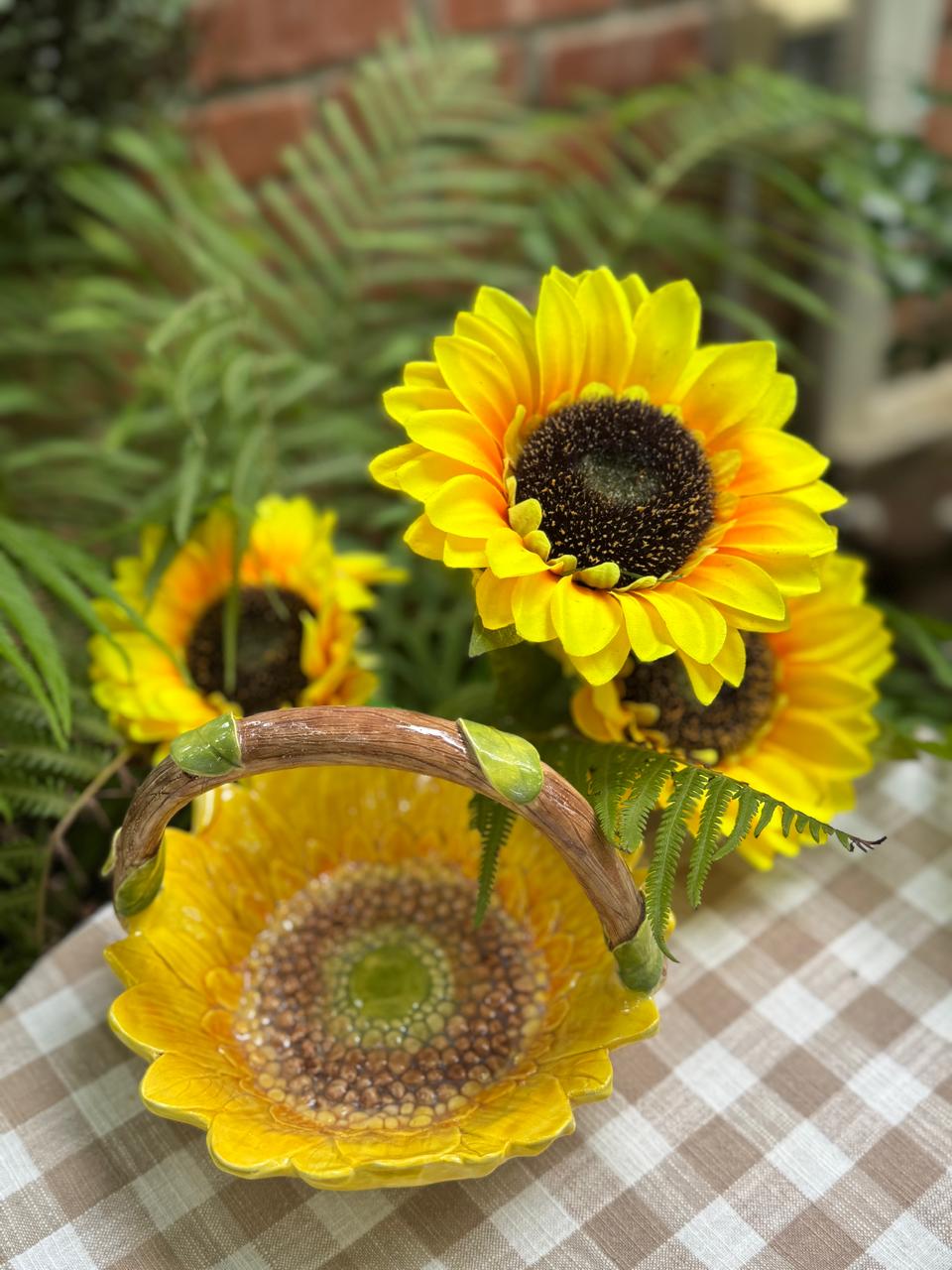 Sunflower basket