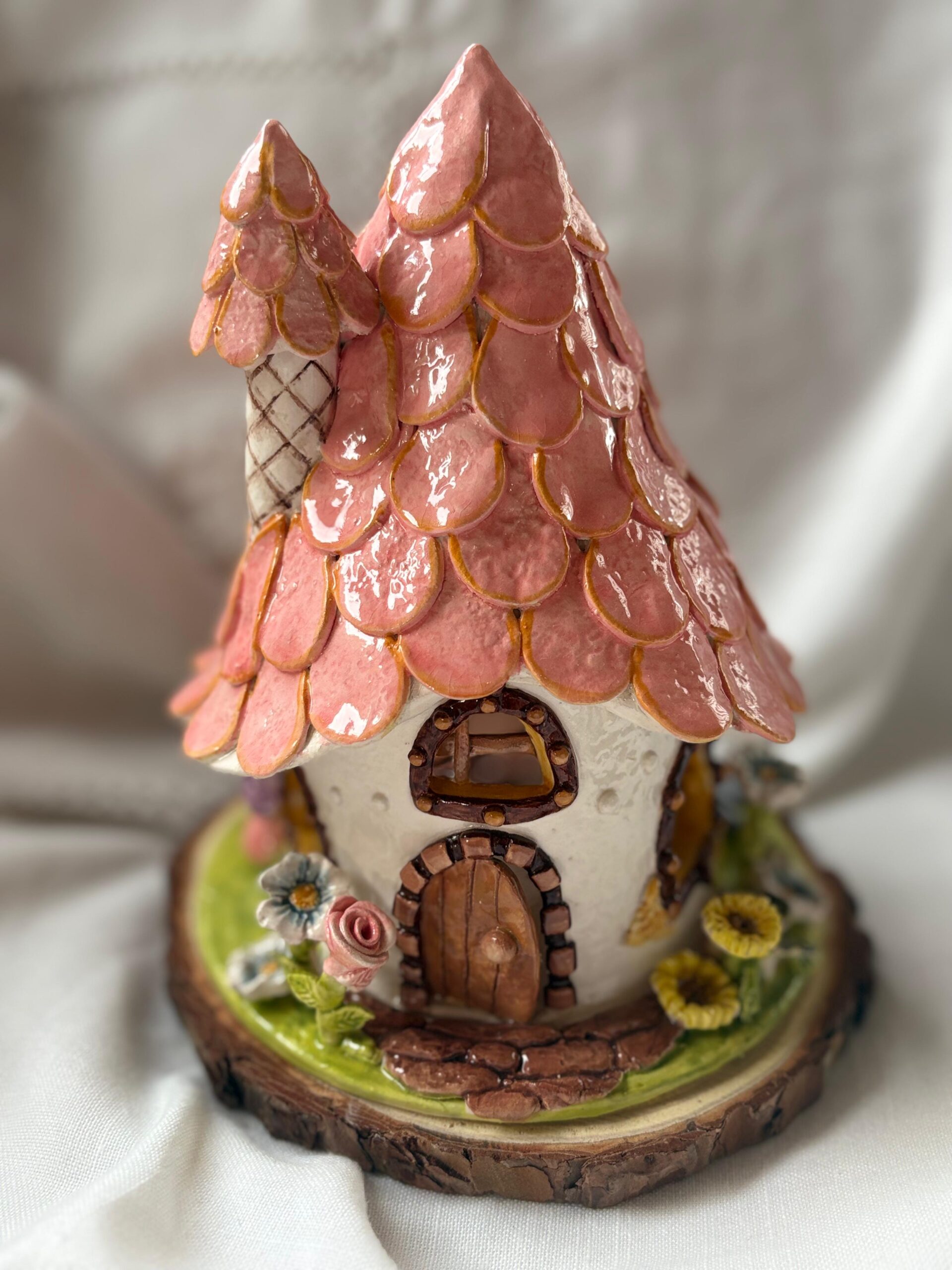 Petal roof cottage house