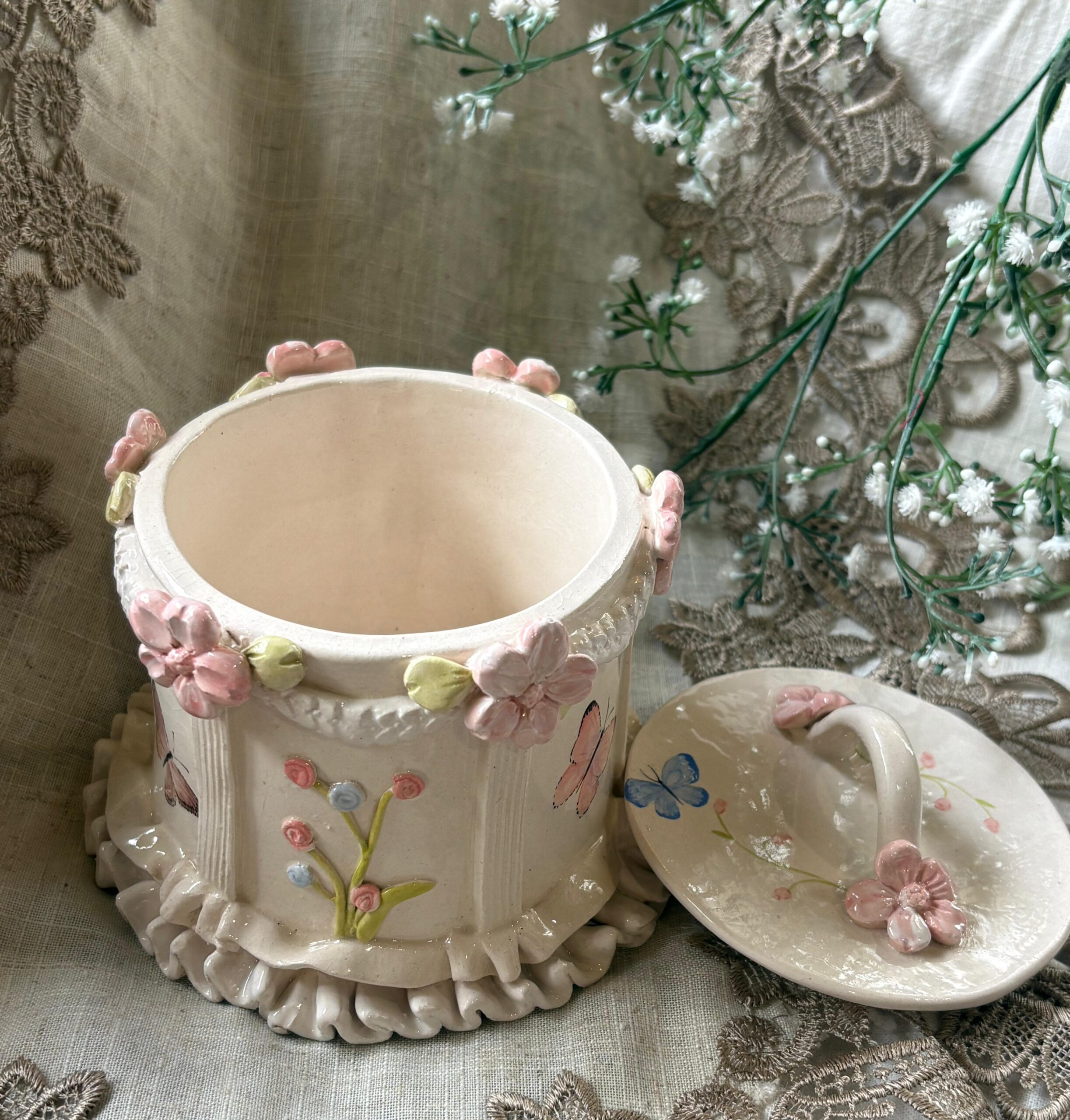 Beautiful flower trinket box